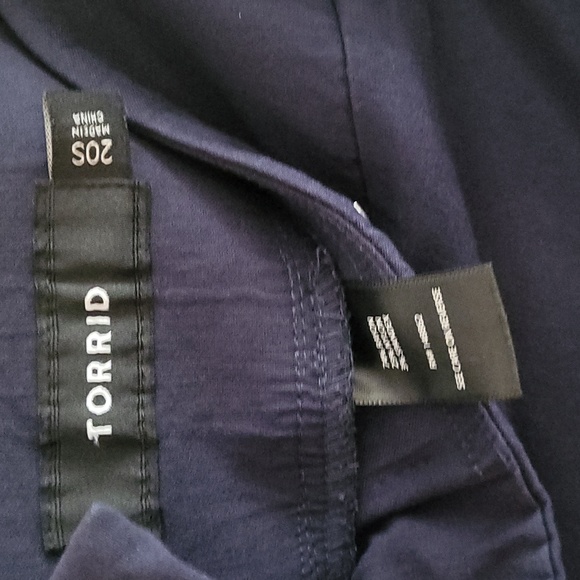 Torrid navy blue pants - Picture 3 of 4